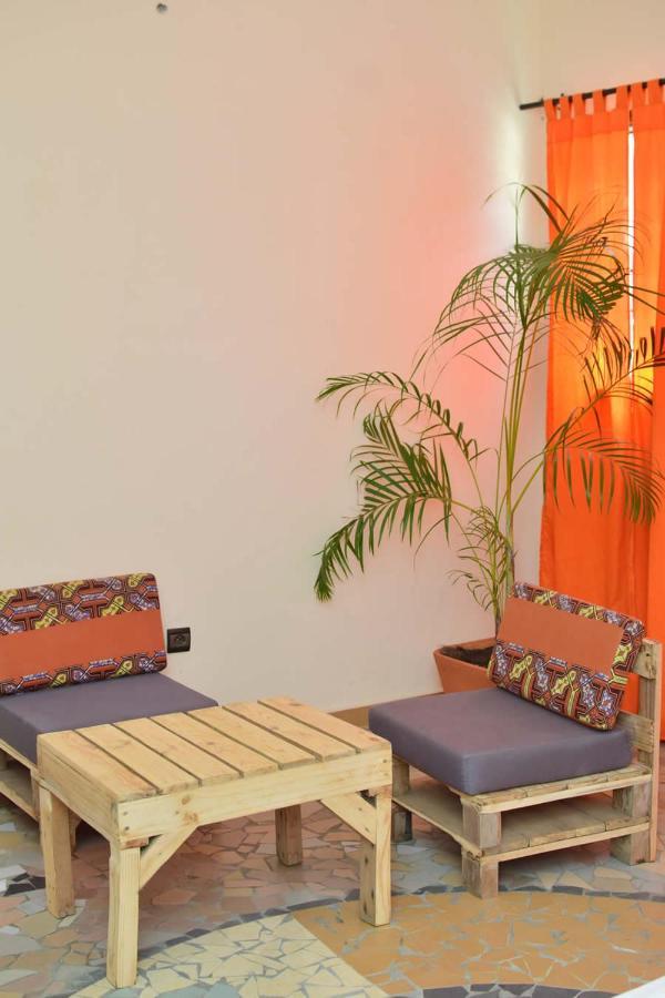 Akwa Guesthouse Cotonou Exterior foto